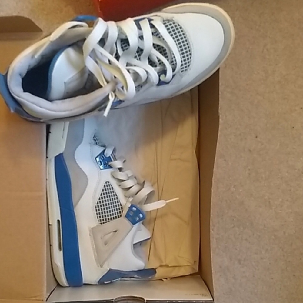 Shoes - Picture 2 of 2